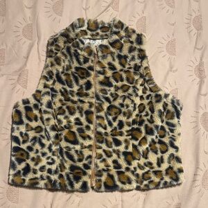 SHEIN Leopard Faux Fur Vest